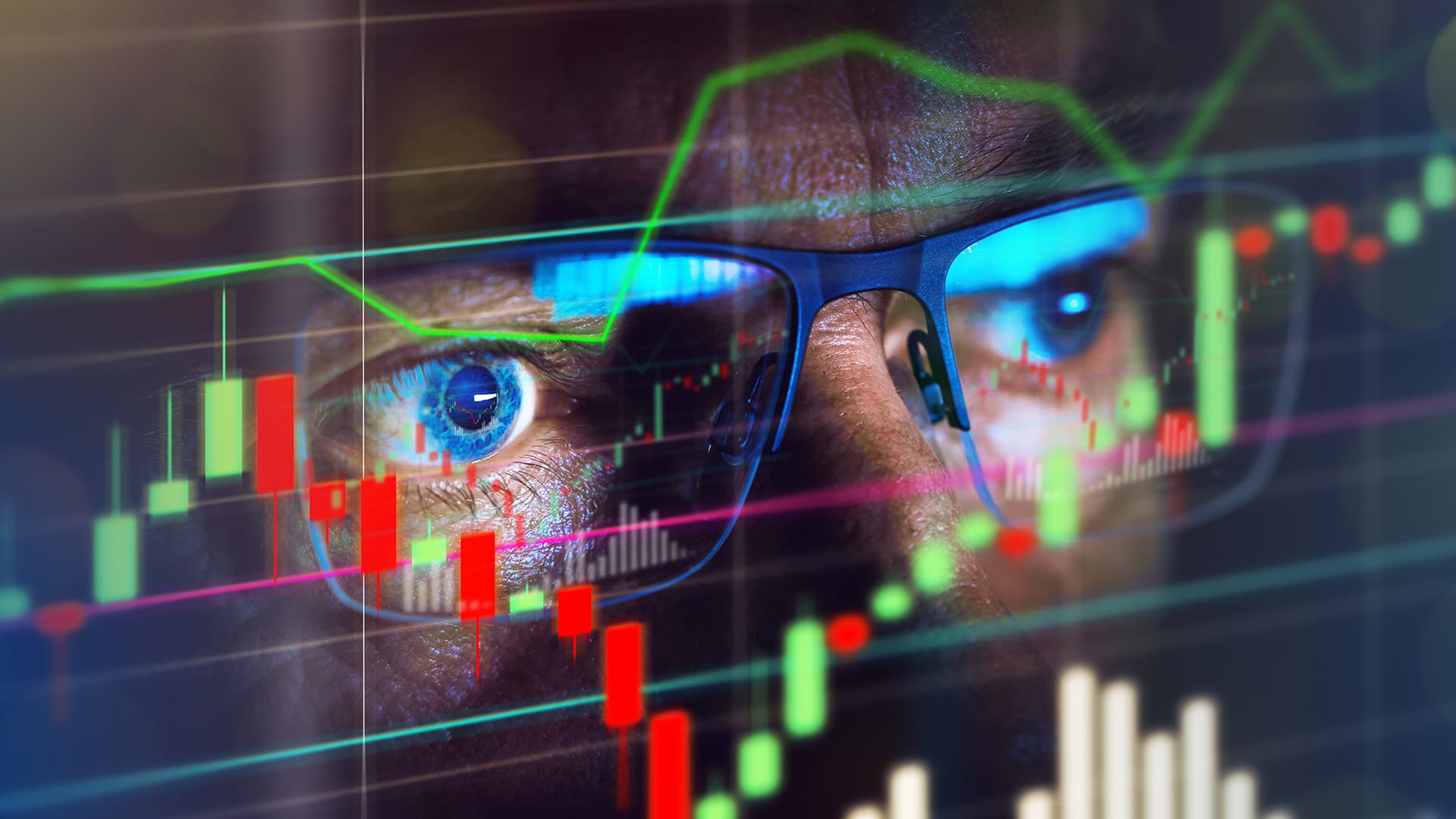 traders_eyes_chart_cropped_226322881.jpg
